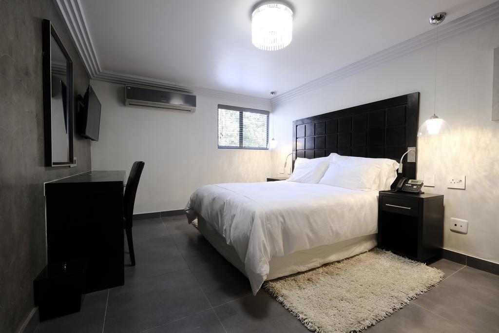 Villa Moyal Johannesburg Exterior photo